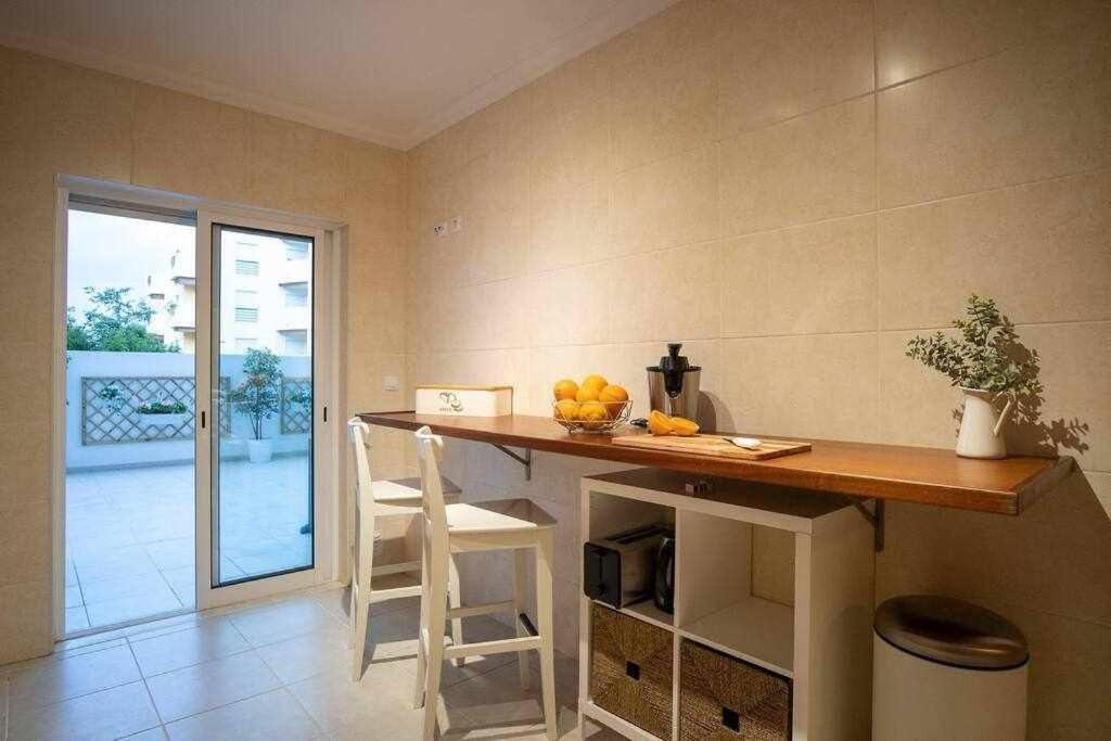 Modern 3Br Apt W/ Lg Terrace, Bbq, Ac & Parking Tavira Eksteriør bilde